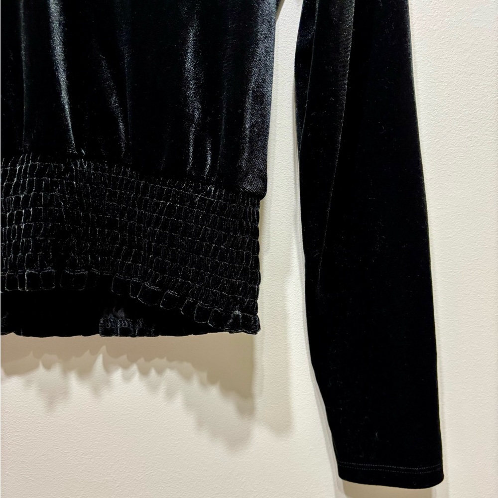 Joe Fresh Black Velvet Long Sleeve Scoop Neck Cropped Blouse Top XS - Picture 5 of 9